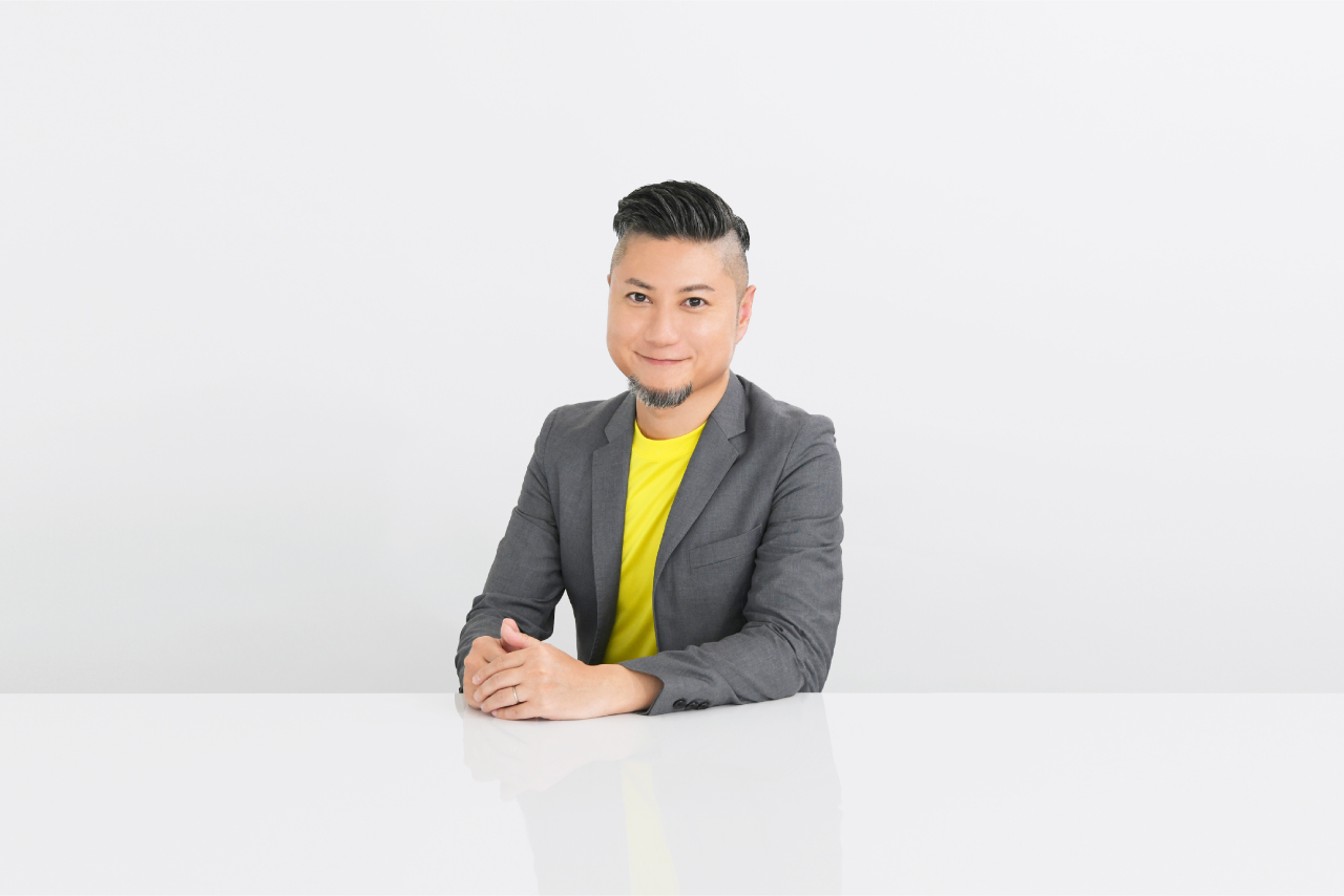 グラフィックデザイナー アトオシ(永井弘人)